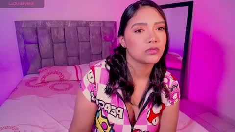 Snapshot of antonella_hot_x chatting on 02.11.26 Antonella online show from 02.11.26