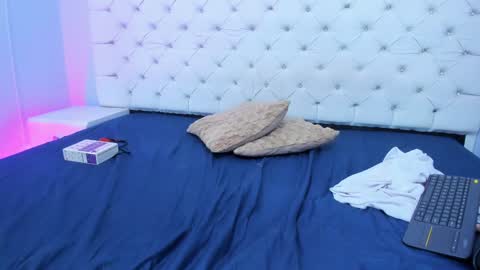 Snapshot of antonella_hotkiss chatting on 12.28.24 Antonella online show from 12.28.24