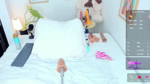 Snapshot of antonella_jae chatting on 09.23.25 Anto online show from 09.23.25