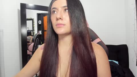 Snapshot of antonella_naughty1 chatting on 01.30.25 antonella online show from 01.30.25