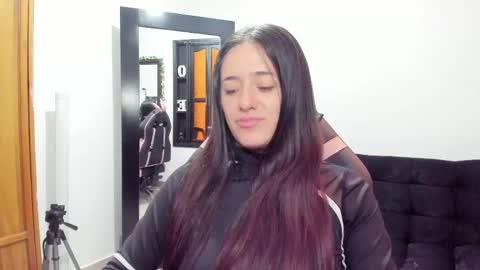 Snapshot of antonella_naughty1 chatting on 03.05.25 antonella online show from 03.05.25