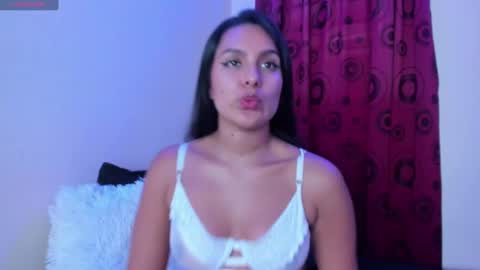 antonella_rod online show from 12.04.24
