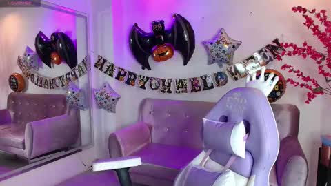 Antonella  online show from 10.26.25