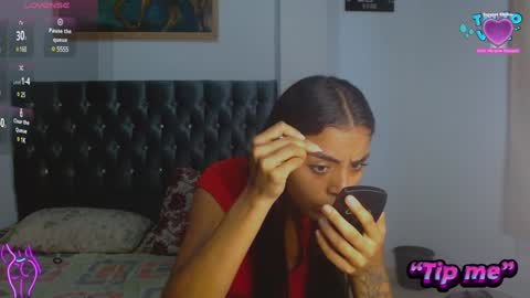 Snapshot of antonellaandnoah chatting on 12.05.24 AntonellaAndNoah online show from 12.05.24