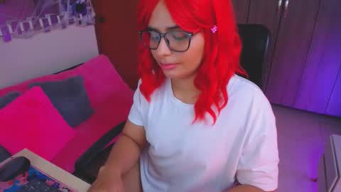 Antonella online show from 10.15.25