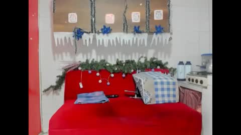 Snapshot of antonellakling_ chatting on 12.22.24 ANTONELLA online show from 12.22.24