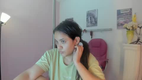 Snapshot of antonellakling_ chatting on 01.13.25 ANTONELLA online show from 01.13.25