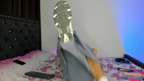 help me reach 100 likes babe online show from 12.13.24