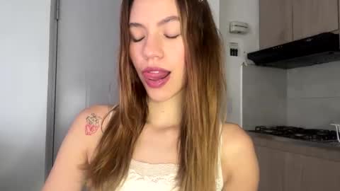 Snapshot of antonellarossii_ chatting on 02.09.25 Antonella online show from 02.09.25