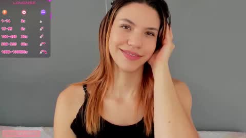 Snapshot of antonellarossii_ chatting on 10.18.25 Antonella online show from 10.18.25