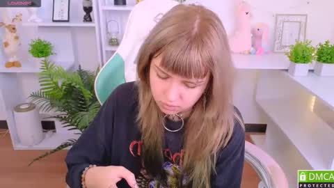 Snapshot of antonia_ferrero chatting on 09.24.25 antonia_ferrero online show from 09.24.25