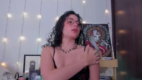 Antonia online show from 11.24.25