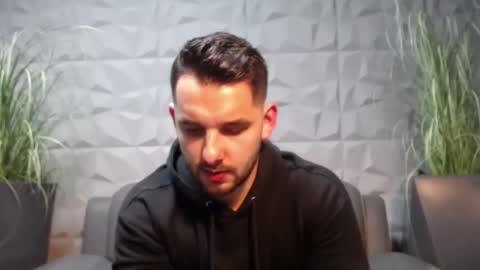 HI My name is Antonio online show from 02.11.25