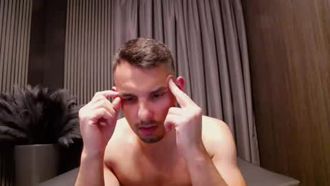 HI My name is Antonio online show from 03.25.26