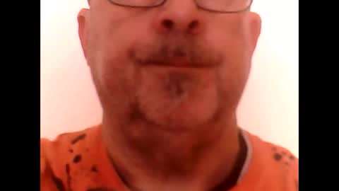 Snapshot of antonioxx454 chatting on 04.25.26 AntonioyJesy online show from 04.25.26
