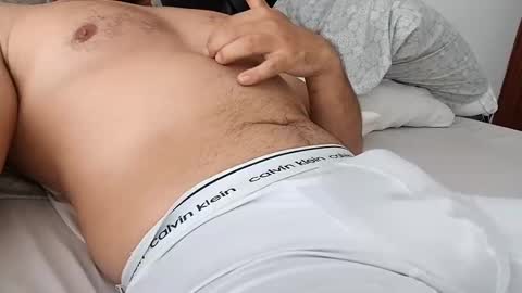 Snapshot of antony_gar chatting on 03.08.25 Antony online show from 03.08.25