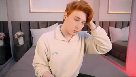 Snapshot of antonylewis chatting on 05.15.26 YummyTony online show from 05.15.26