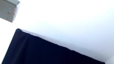 Instagram miguelangel1802  online show from 09.15.25