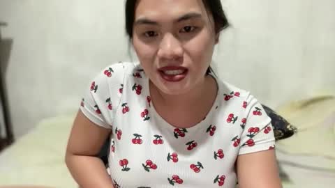 Snapshot of anyalooove chatting on 02.19.26 Hello sweeties I am your Baby girl Anya online show from 02.19.26