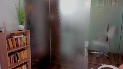 Anya online show from 02.03.25