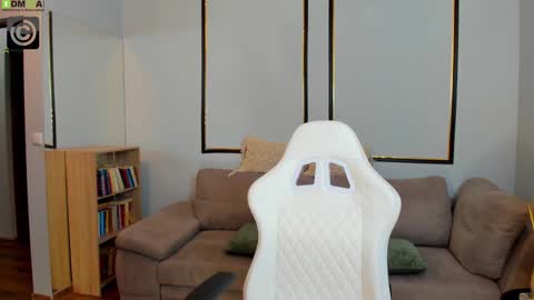 Anya online show from 02.13.26