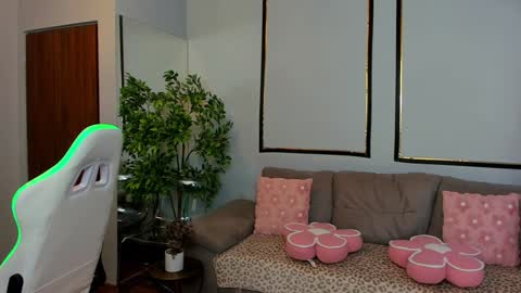 Anya online show from 03.26.26