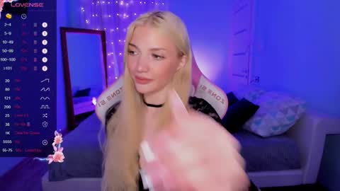 Anya online show from 10.25.25