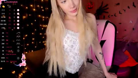 Anya online show from 10.31.25