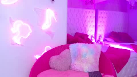 anyawink online show from 11.01.25