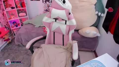 Snapshot of anyburkee chatting on 11.04.25 Any online show from 11.04.25