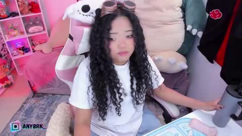 Snapshot of anyburkee chatting on 11.21.25 Any online show from 11.21.25