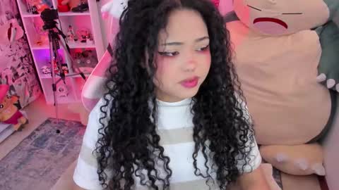 Snapshot of anyburkee chatting on 12.17.25 Any online show from 12.17.25