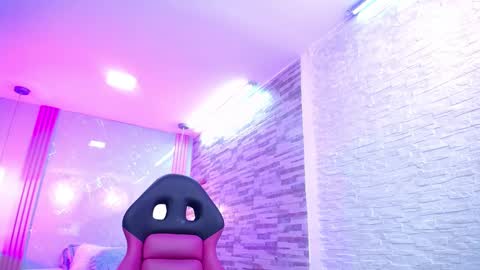 Anyela  online show from 02.15.25