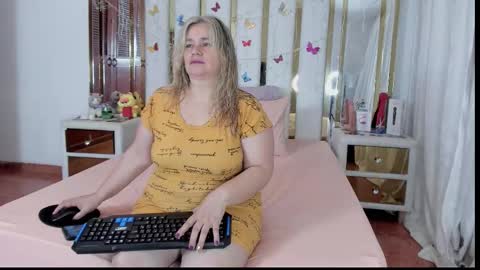 Anyela  online show from 01.13.26