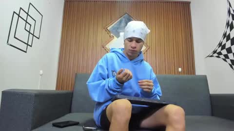 Snapshot of anyelo_sexyhot chatting on 01.20.25 anyelo_sexyhot online show from 01.20.25