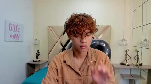 Snapshot of anyelotwink chatting on 01.11.26 anyelotwink online show from 01.11.26