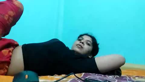 Snapshot of apa142817 chatting on 05.11.26 Aparalux online show from 05.11.26
