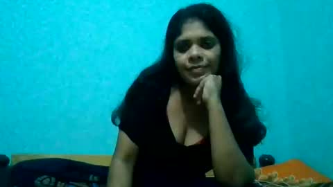Snapshot of apa142817 chatting on 05.13.26 Aparalux online show from 05.13.26