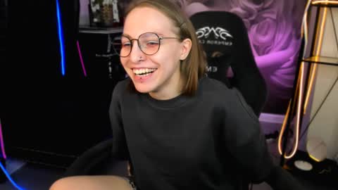 APHEX QUEEN online show from 02.14.25