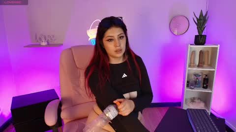 Snapshot of aphirl__ chatting on 09.23.25 Aphirl online show from 09.23.25