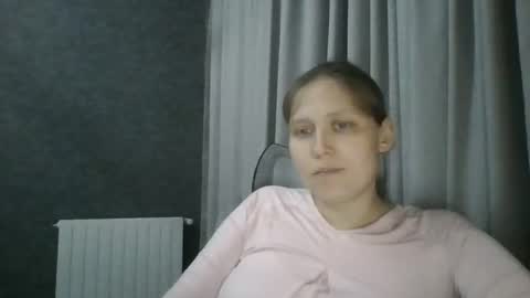 Snapshot of aphrodisiaque_ chatting on 04.11.26 aphrodisiaque_ online show from 04.11.26