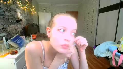 Snapshot of aphrodite_wow_ chatting on 04.29.26 Aphrodite online show from 04.29.26
