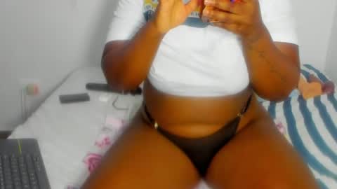 Snapshot of aphrodites_ass chatting on 07.13.26 Tati Colombian online show from 07.13.26