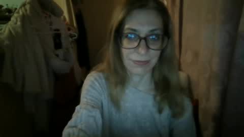 Snapshot of aphrodity_rox chatting on 06.16.26 Aphrodity Rox online show from 06.16.26