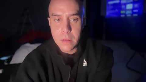 Snapshot of apollodante2 chatting on 01.06.25 Apollo Dante online show from 01.06.25