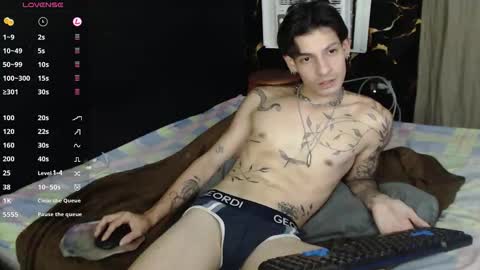 Snapshot of apolo01_ chatting on 03.22.26 Apolo online show from 03.22.26