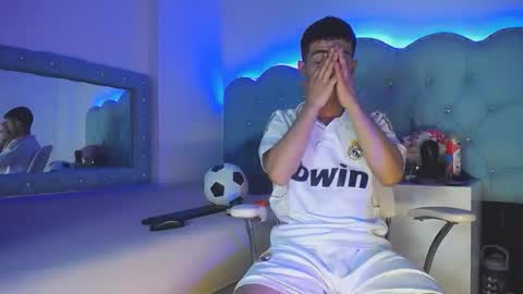 Snapshot of apolo_richards chatting on 02.22.26 Apolo Richards online show from 02.22.26