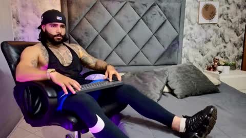 Apolo online show from 10.06.25