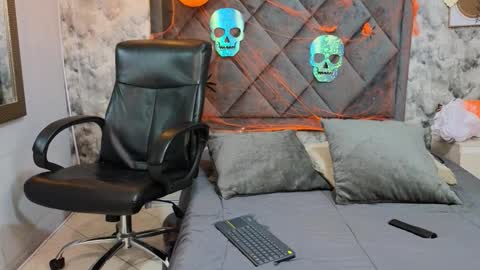 Apolo online show from 10.14.25