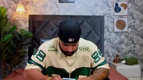 Apolo online show from 11.12.25